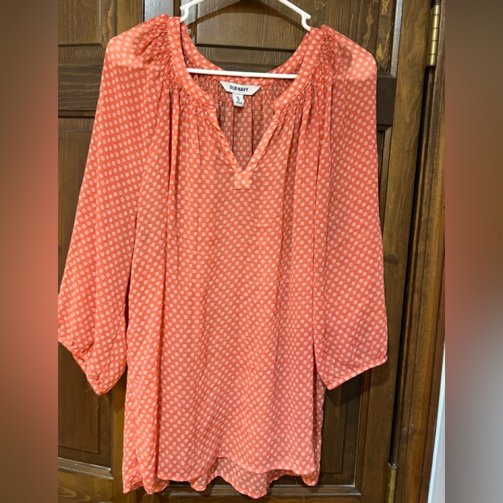 Old Navy, peach pink shirt colored shirt size extra large cover up